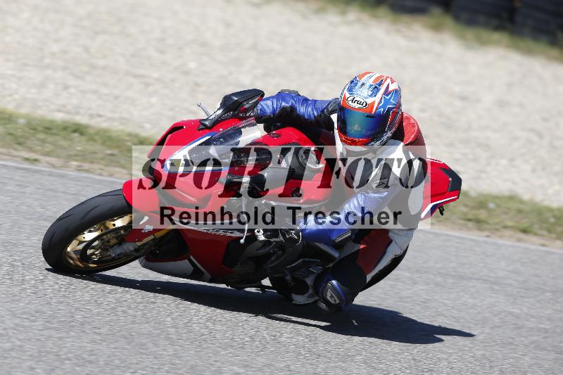 /07 09.04.2026 Cornu Master School ADR/Gruppe rot/7